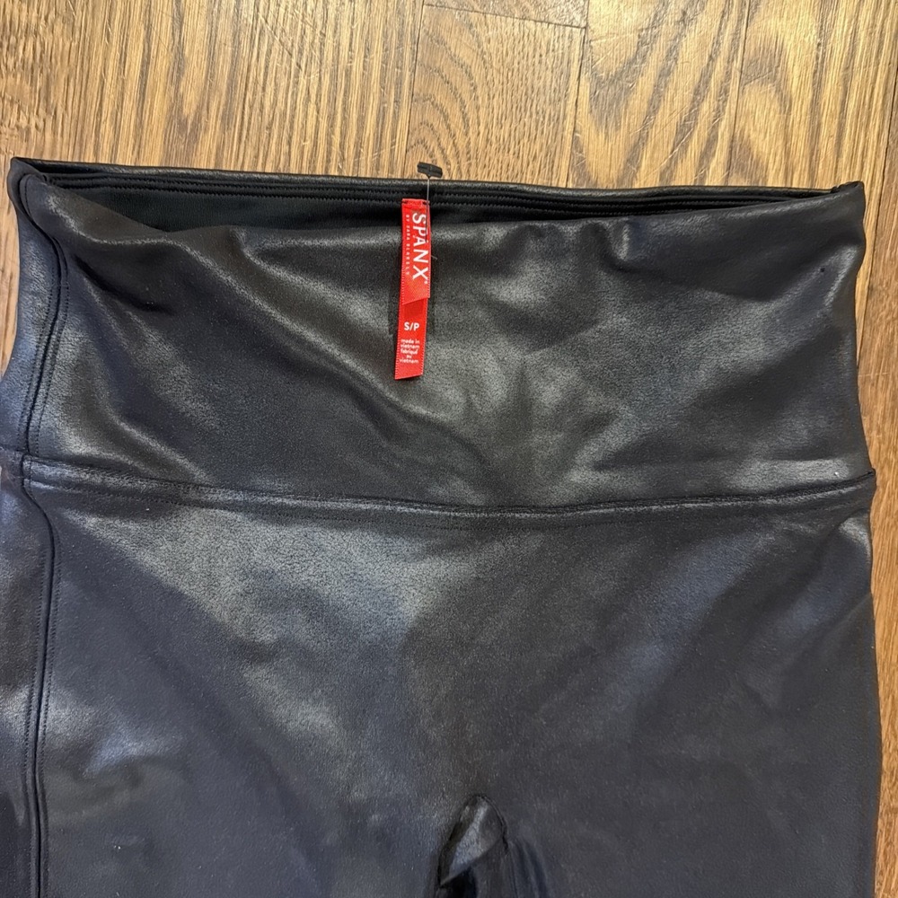 Spanx Faux Leather Leggings Black High Rise Shaping Slimming Size S/P 2437